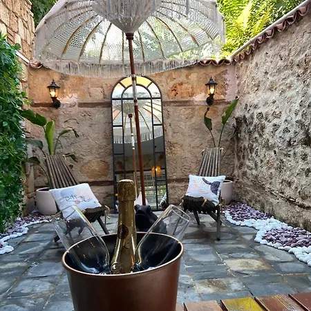 Bed & Breakfast Noa's Boutique *
